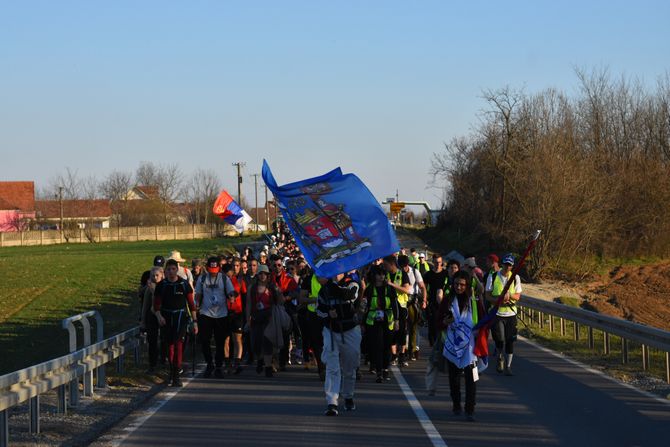 Marš Ide Niš, stize Niš protest