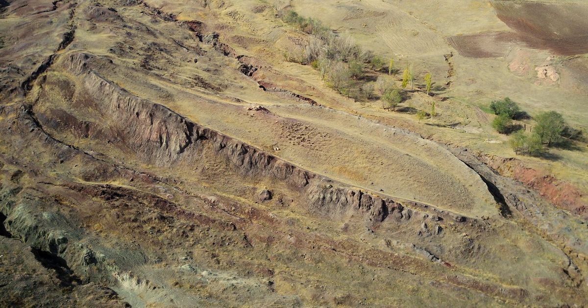 Researchers in Turkey Cause Shock and Disbelief: 'This Could Be the Remains of Noah's Ark!'