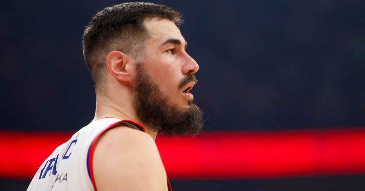 Evo gde je Nikola Kalinić dok Zvezda igra majstoricu sa Zlatiborom u Pioniru
