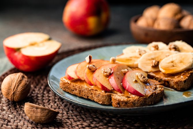 Tost voće i orašasti plodovi