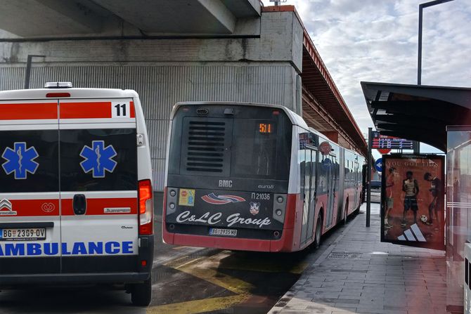 Okretnica autobusa Beograd na vodi, hitna