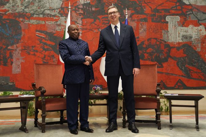 Aleksandar Vučić, Burundi doček Aleksandar Vučić, Burundi doček