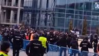 Haos u Madridu pred veliki derbi! Navijači Reala se potukli sa policijom