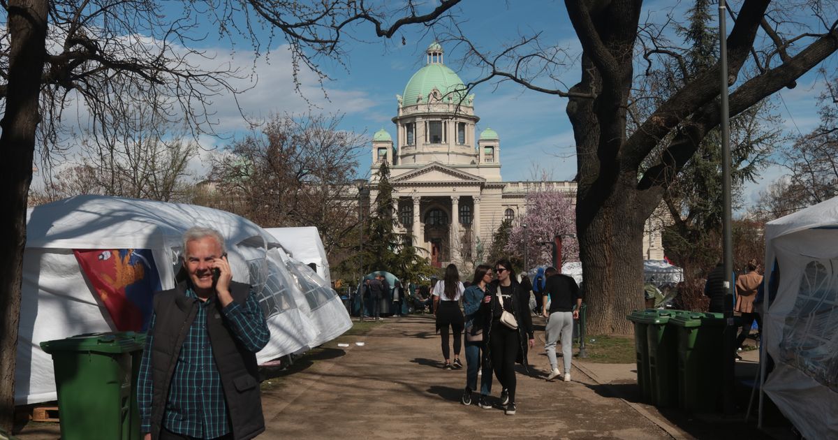 Studenti koji hoće da uče i danas nastavljaju svoj protest u Pionirskom parku