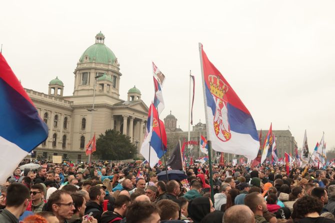 Protesti, pionirski park, blokade