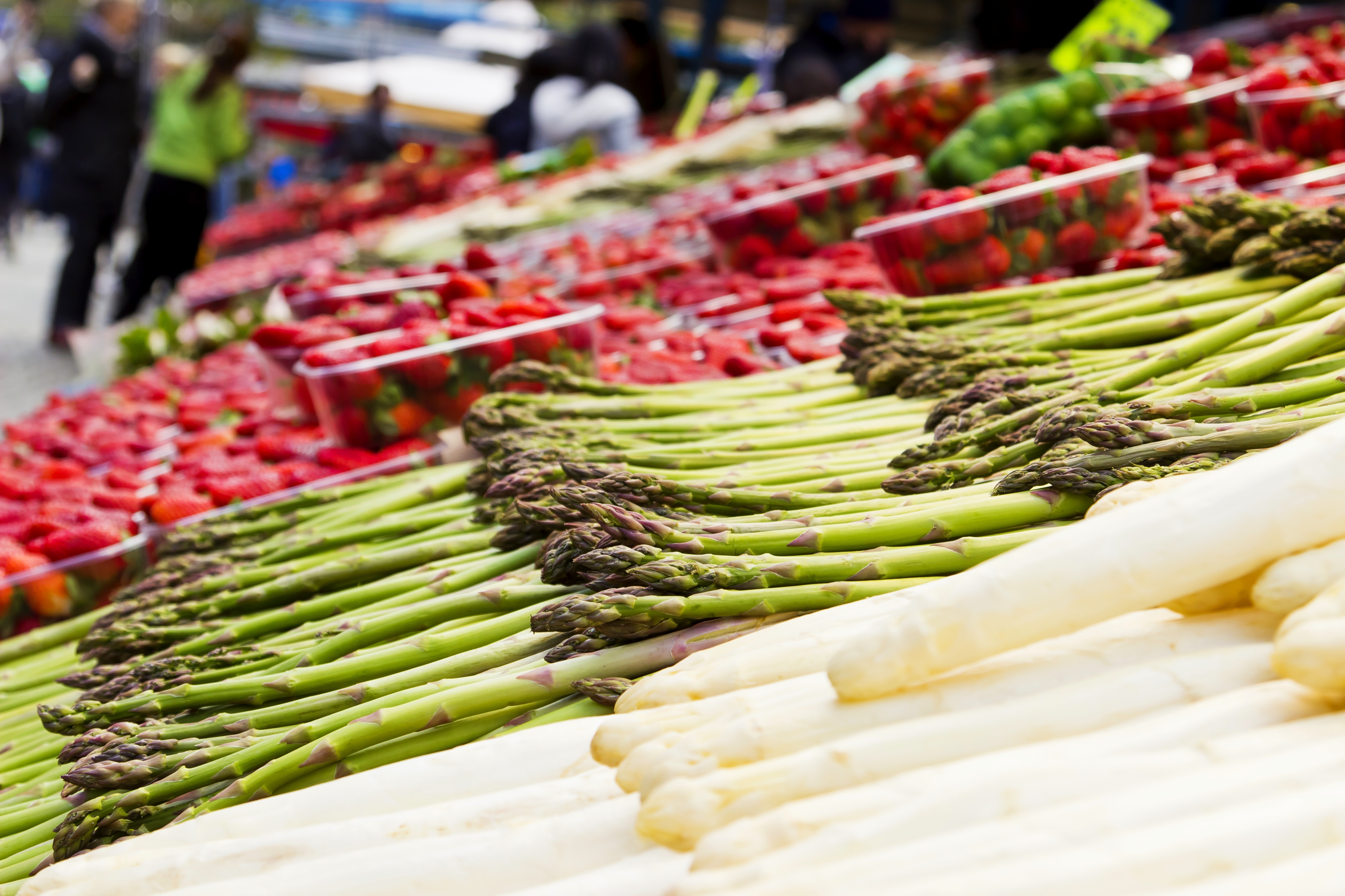 Tanka špargla za brza jela, debela za roštilj: Praktični vodič za maksimalan ukus prolećnog povrća