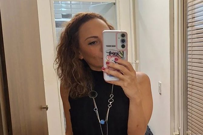 Ana Kostadinovska Ana Kostadinovska