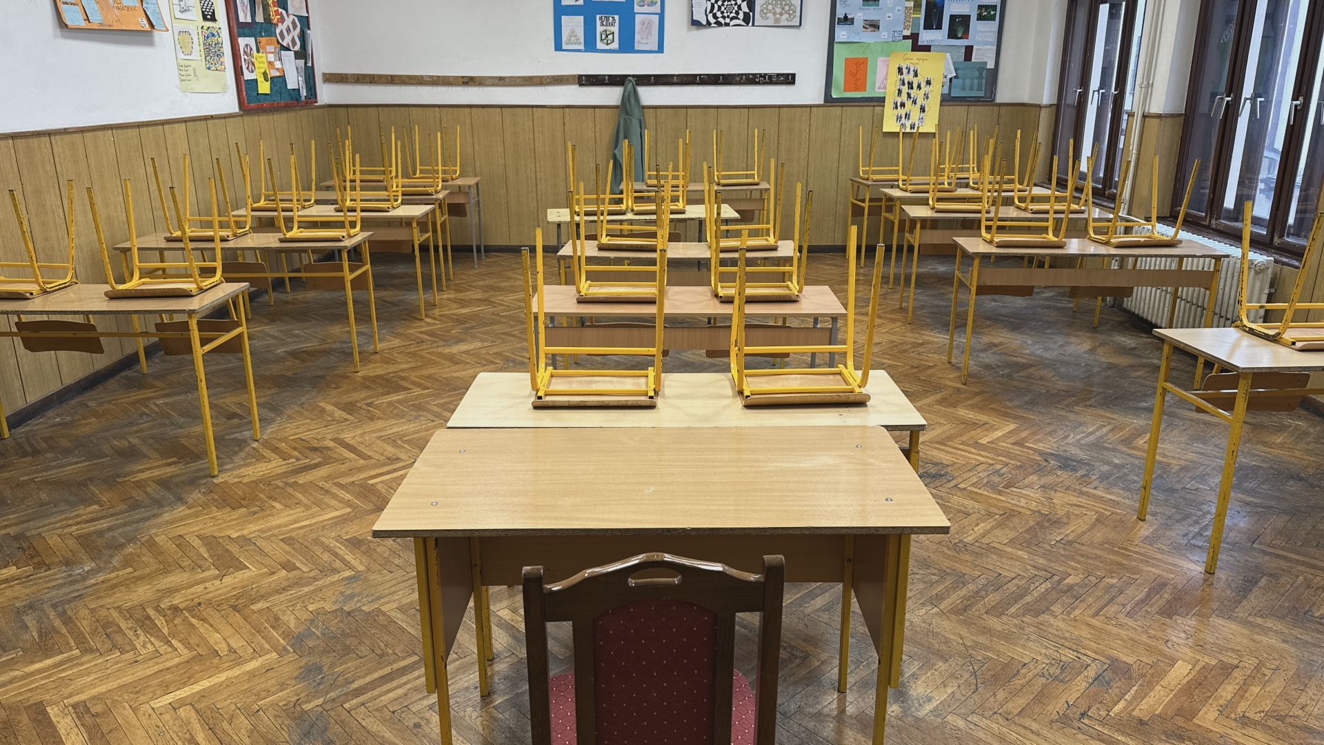 Drama u školi u Srbiji: Đaci OBUSTAVILI NASTAVU, ovo je razlog