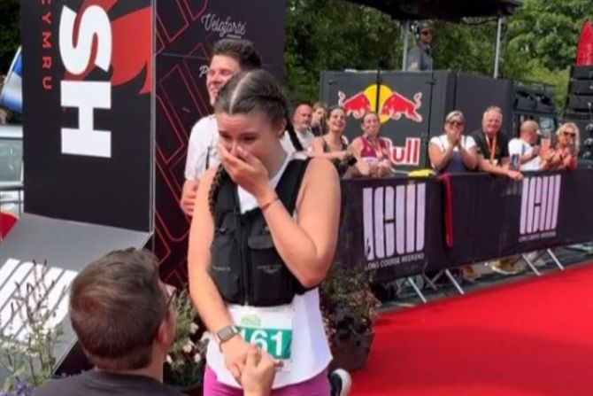 Sara Džon Sara Džon