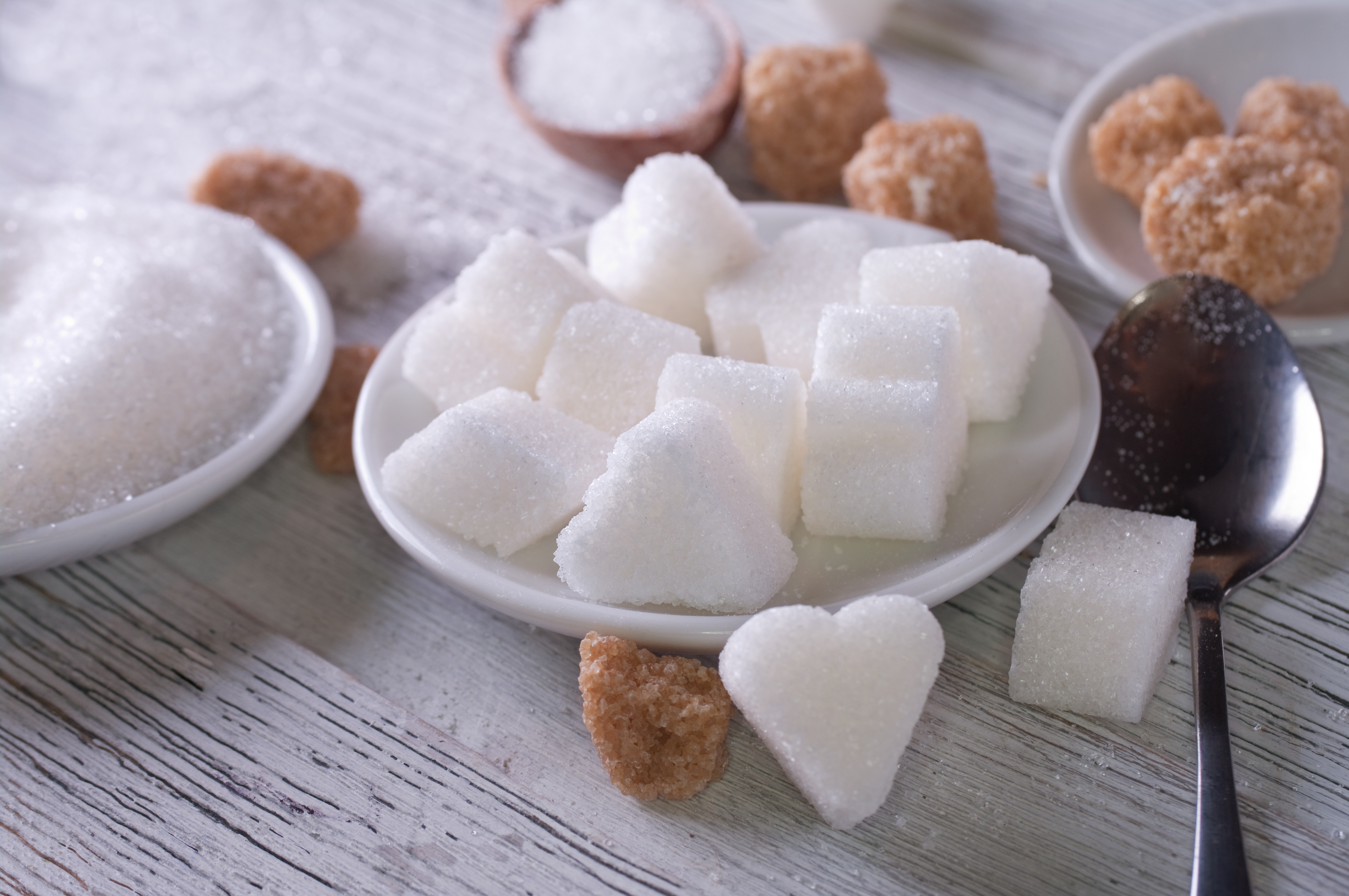 Nije problem kolač - problem je što živimo "na šećeru": Svakodnevna navika koja sabotira vašu energiju