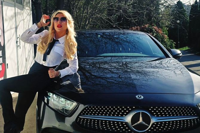 Jovana Jeremić Jovana Jeremić