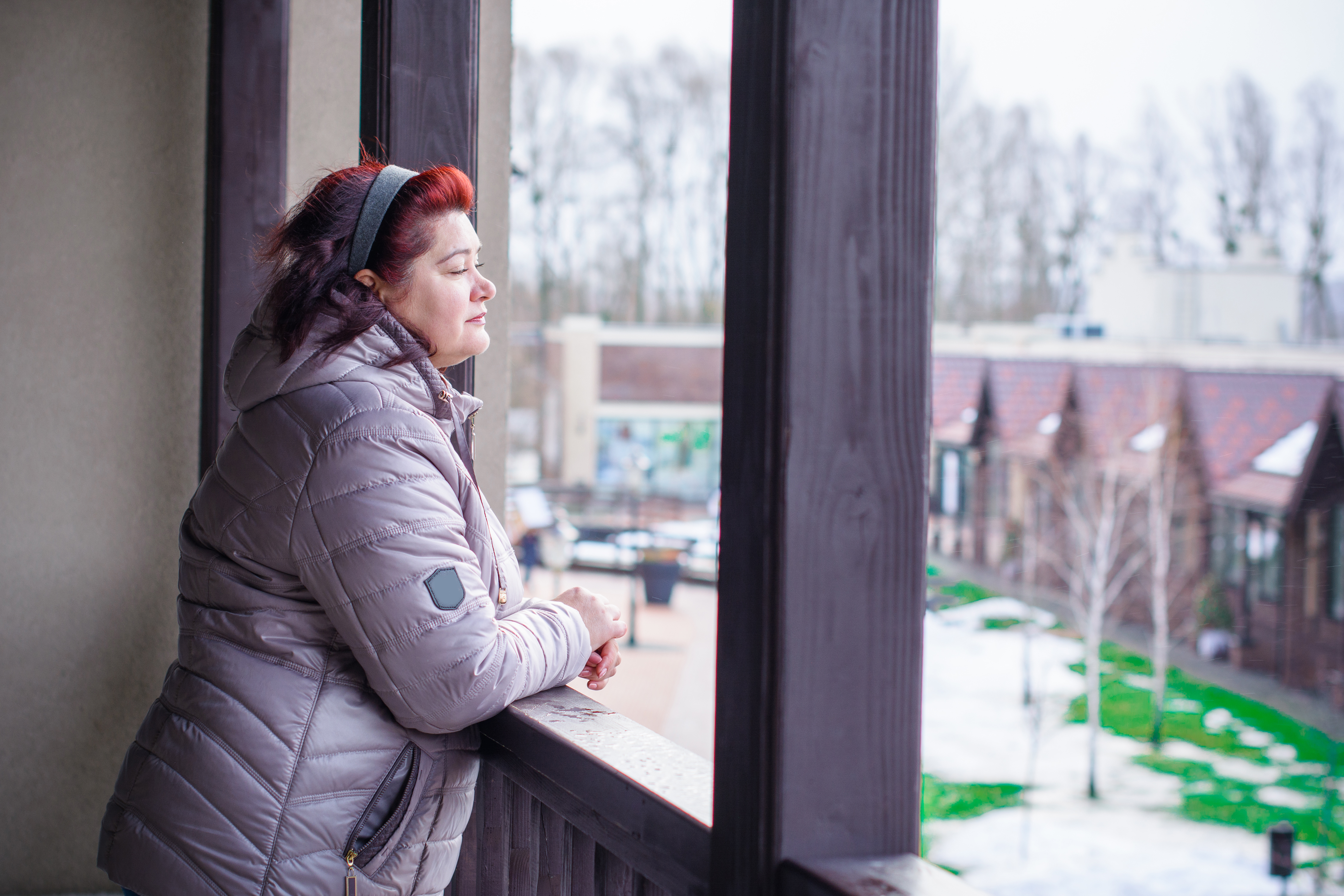 Žena u Nemačkoj pere podove, dok porodici sa Balkana šalje i poslednji dinar: Zahtev njene majke ju je SLOMIO