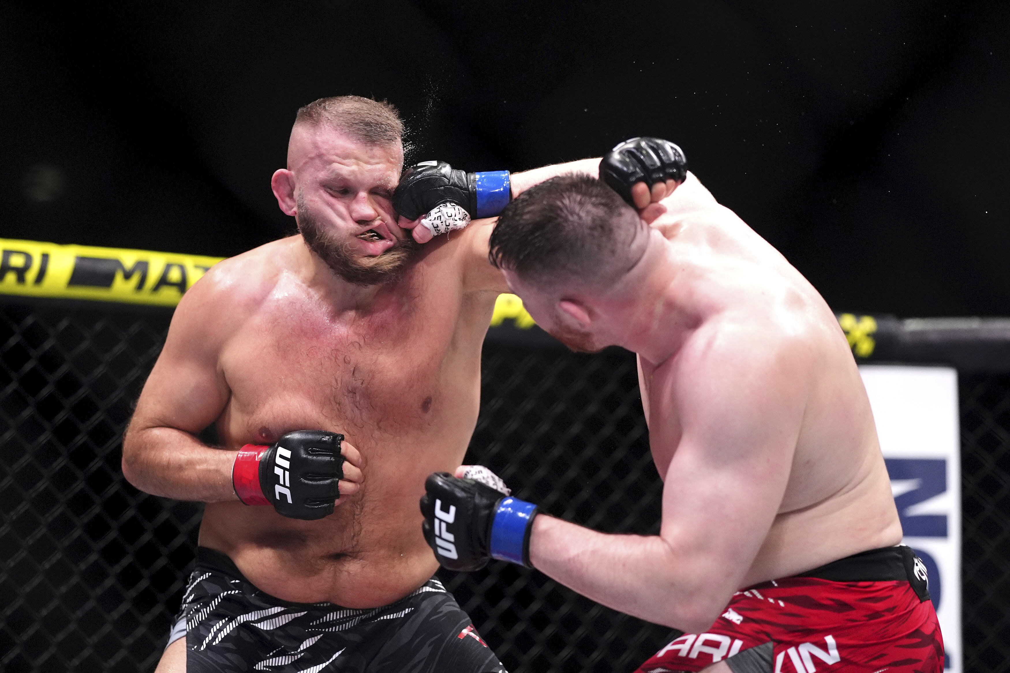 Ko je Marćin Tibura? Poljski veteran i "majstor preživljavanja" čeka Rakića u istorijskom UFC duelu u Beogradu