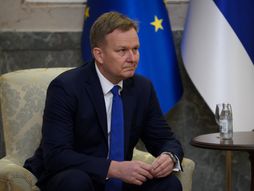 Aleksandar Vučić i Peter Sorensen