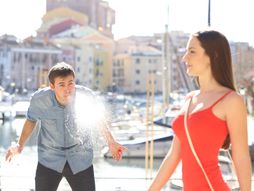 Muškarac, ženske grudi