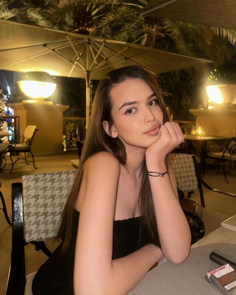 hana ikodinovic hana ikodinovic