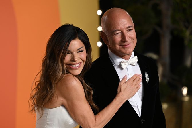Džef Bezos i Loren Sančez Džef Bezos i Loren Sančez