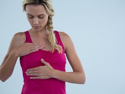 dojka, rak dojke, implanti na dojci, promene na dojci, cista na dojci, kvržica na dojci