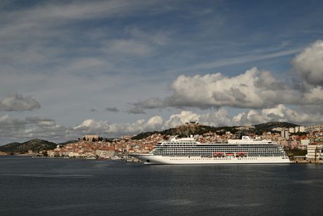 Viking Saturn kruzer, Šibenik