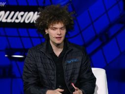 Blake Resnick, Brick dron