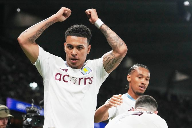 FK Aston Vila, Morgan Rodžers