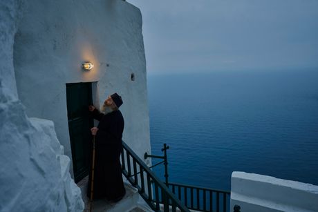 Ostrvo Amorgos Grčka manastir monah Spiridon