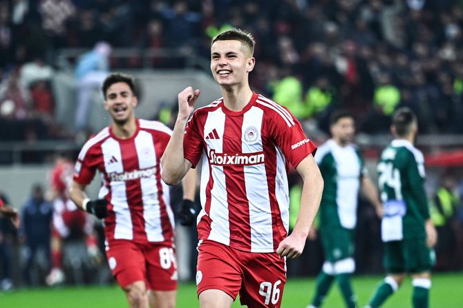 Hristos Muzakitis - FK Olimpijakos Hristos Muzakitis - FK Olimpijakos