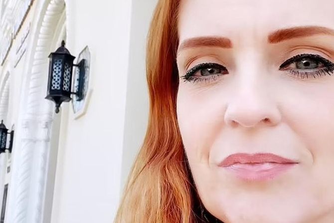 Ana Stoun, naučnica, život posle smrti Ana Stoun, naučnica, život posle smrti