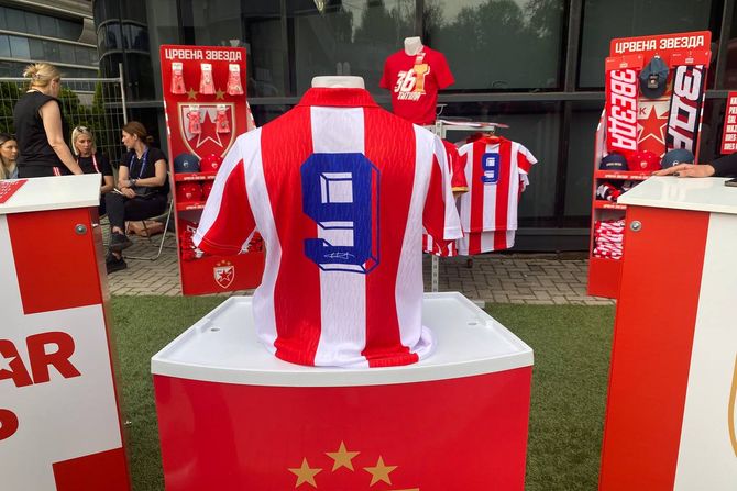 Zvezdina fan zona u Skoplju Zvezdina fan zona u Skoplju