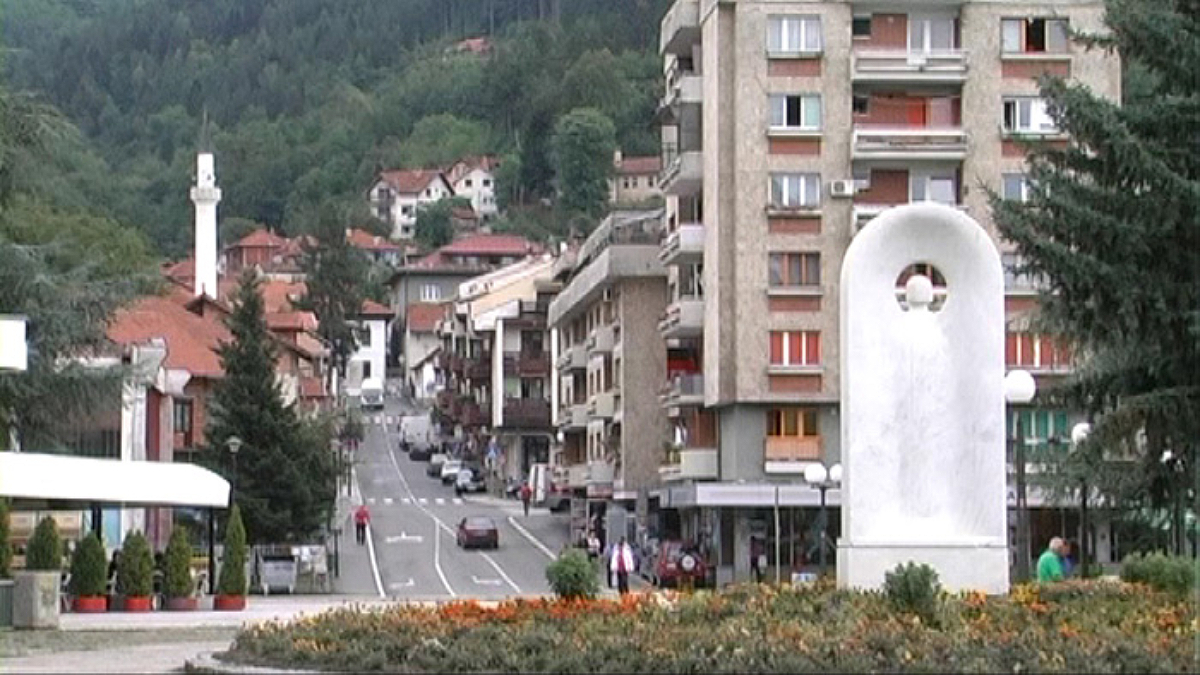 Duge kolone vozila na ulazu u ovaj srpski grad: U toku su radovi