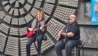 Muzički masterklas na zidiću DOB-a: Domaći rokeri održali čas humanosti i priredili sjajnu svirku