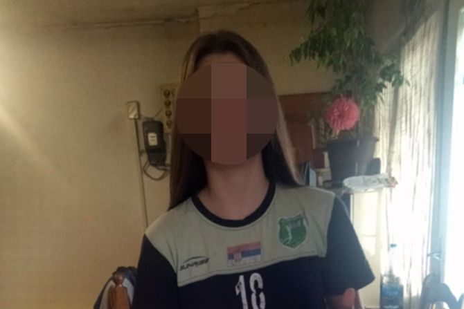 Elvisa Pehlić blur Elvisa Pehlić blur