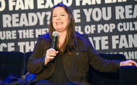 Holly Marie Combs Holly Marie Combs