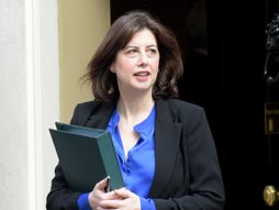 Lucy Powell,  Lusi Pauel