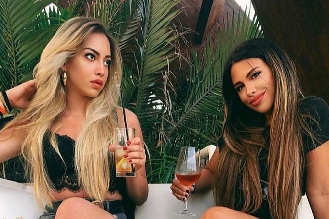 Kaja Ostojić, Nikolina Dragojlović