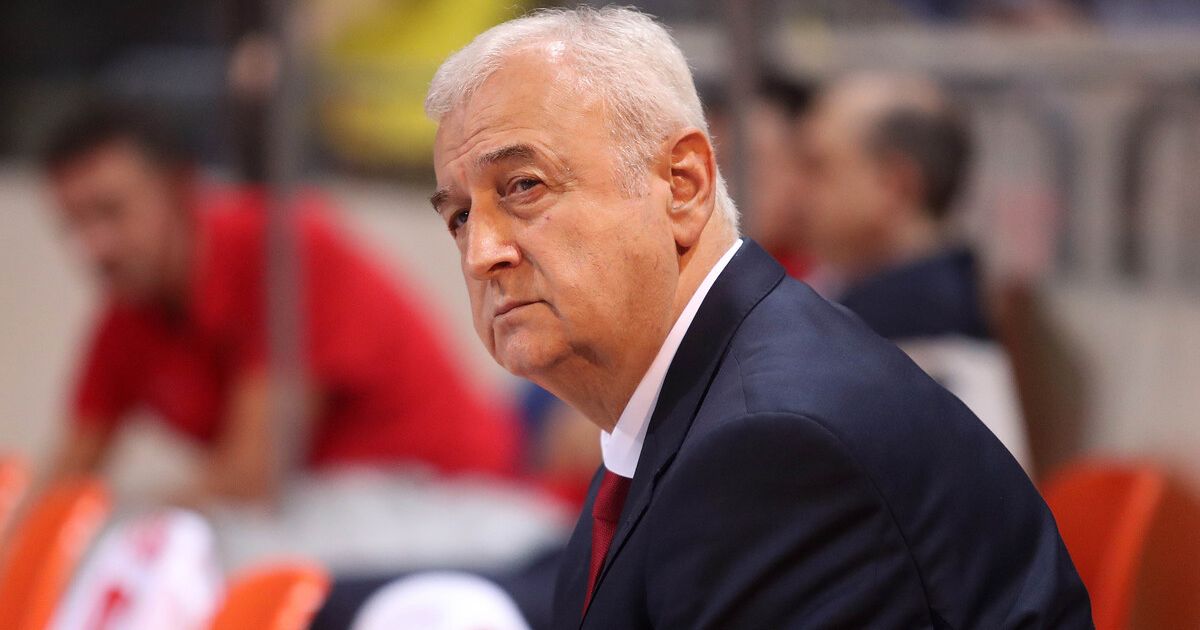 Bivši trener Zvezde doneo radikalnu odluku nakon poraza svog tima, igrači ga poslušali