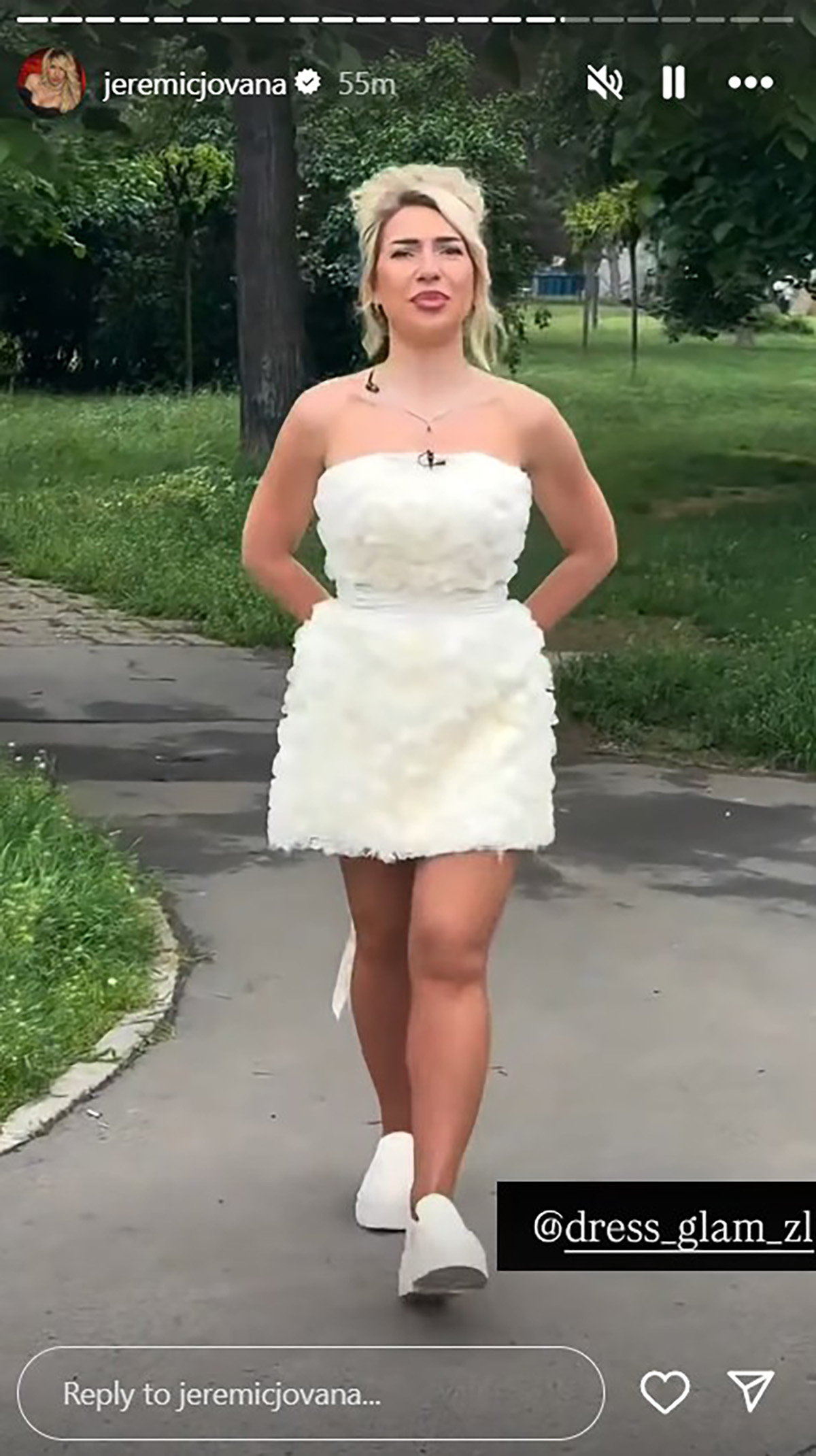 Udaје se Jovana Jeremić! Voditeljka i Tigar izgovoriće "da" u manastiru Ostrog: Ovo su detalji