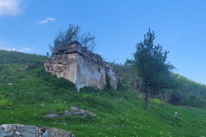 Kosovo, crkva, uništenje Kosovo, crkva, uništenje
