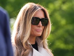 Donald Tramp i Melanija Tramp krenuli na papinu sahranu u Rim