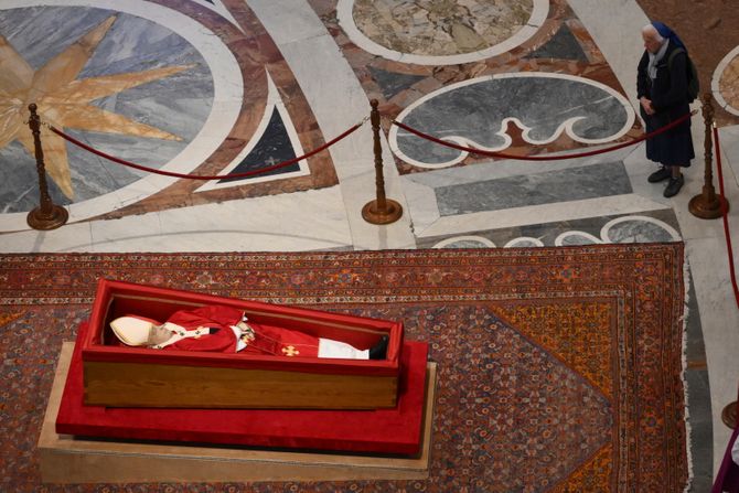 Genevieve Jeanningros Genevieve Jeanningros