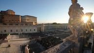 Sahrana pape Franje: Zelenski jutros stigao u Rim, vernici se od zore okupljaju na Trgu Svetog Petra