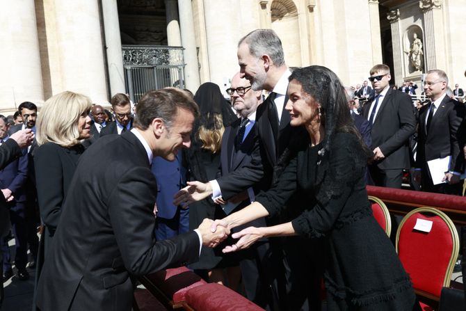 Kraljica Leticija na sahrani pape Franje