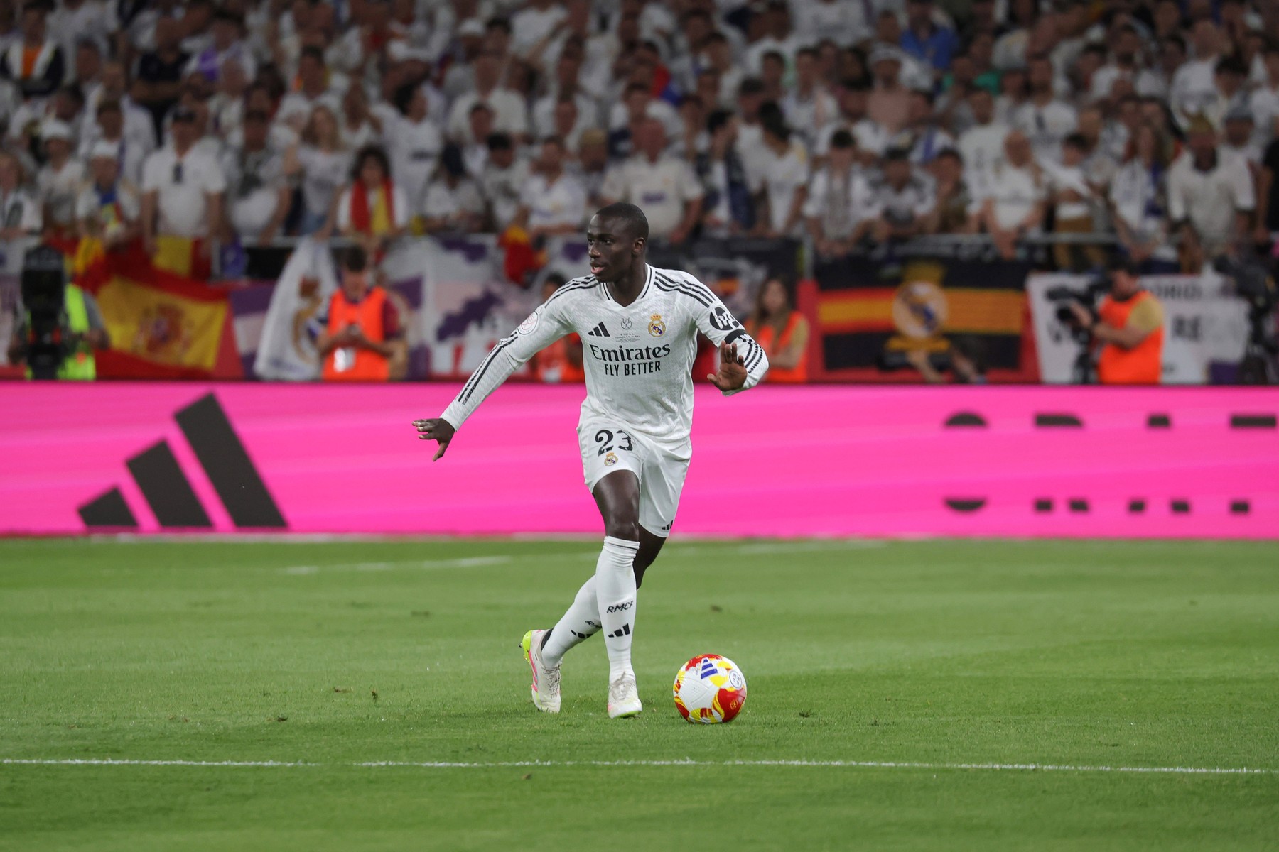 Peh za Real Madrid pred revanš sa Sitijem: Ostali bez levog beka