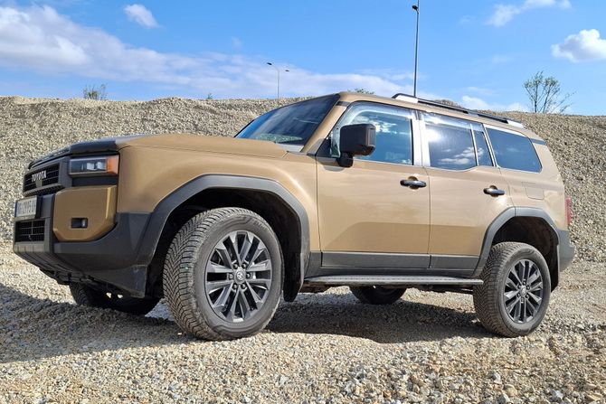 Toyota Land Cruiser, Tojota Lend Kruzer, auto test, vozili smo Toyota Land Cruiser, Tojota Lend Kruzer, auto test, vozili smo