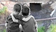 Otišli da se igraju i nikad se nisu vratili: Dva mala brata se udavila u rupi na gradilištu pored kuće