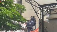 Dve drame u Beogradu u samo 14 sati: Kasapili ruke, pretili samoubistvom, pregovori trajali satima