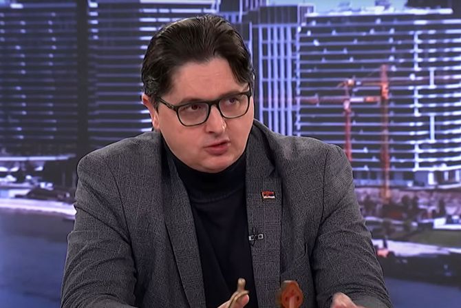Uglješa Mrdić Uglješa Mrdić