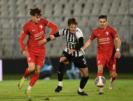 Ognjen Ugrešić - FK Partizan Ognjen Ugrešić - FK Partizan