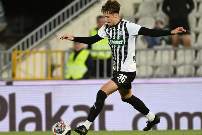 Ognjen Ugrešić - FK Partizan