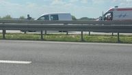 Lančani sudar kod Surčina: Učestvovalo pet automobila, dve osobe povređene